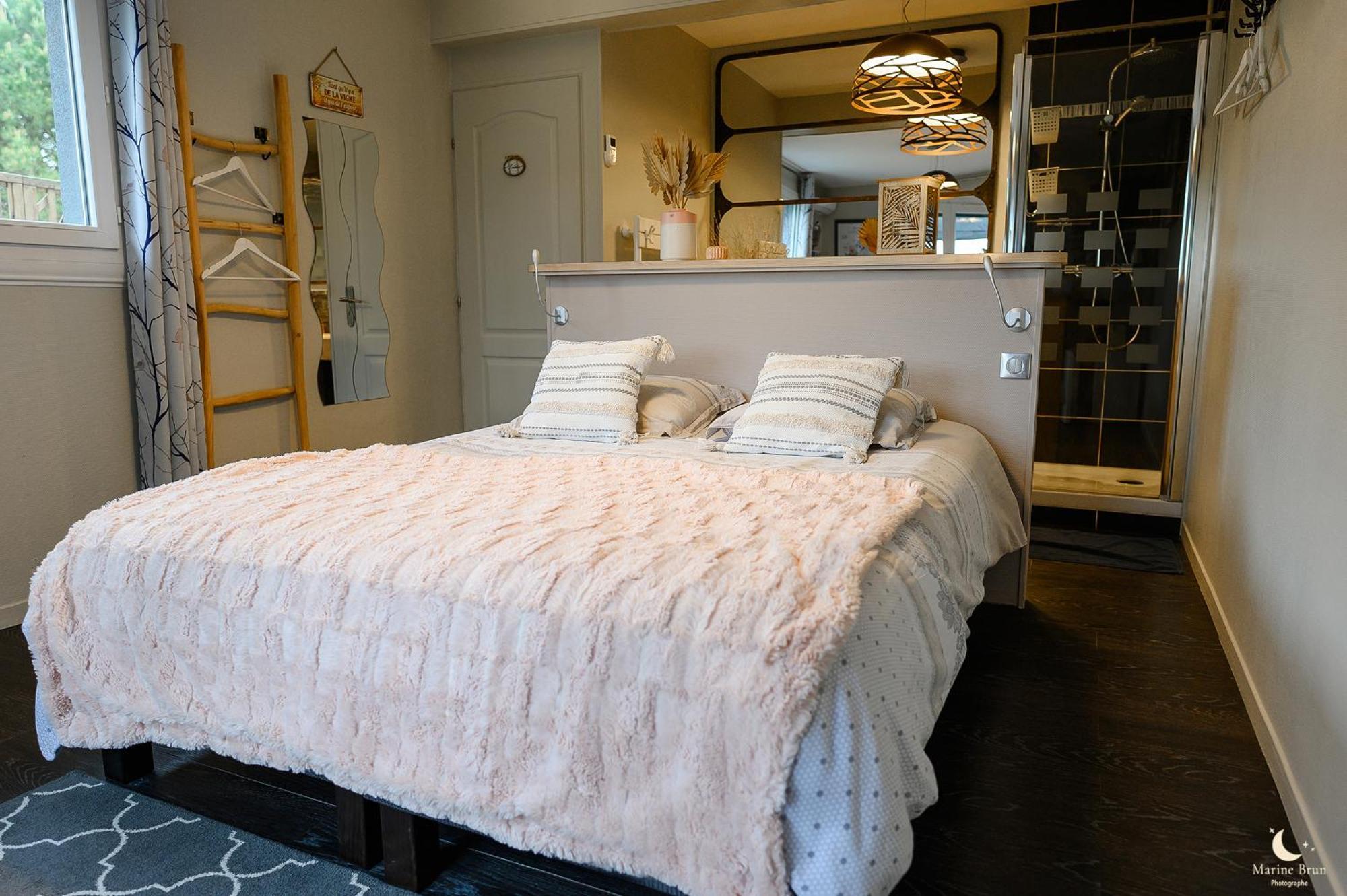 Les Pins Perdus Bed & Breakfast Saint-Ciers-d'Abzac Luaran gambar